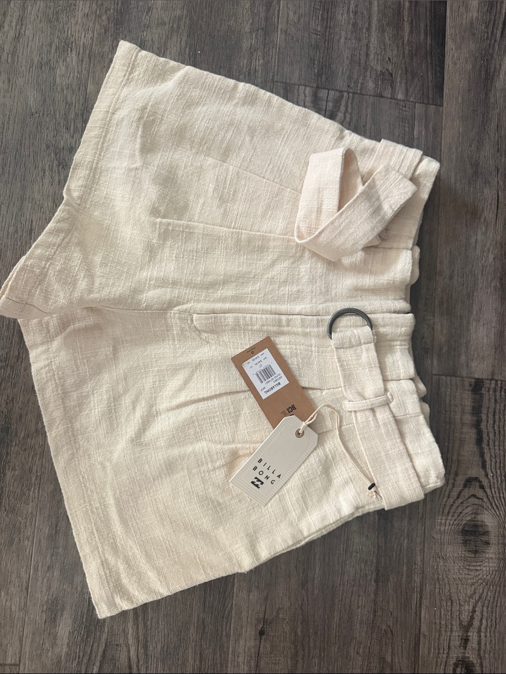 Billabong women’s island getaway Cream Textured Belted Shorts with D-Ring